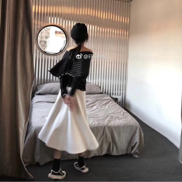 Designer Caped Knitting Pattern Top - Picture 6 of 6